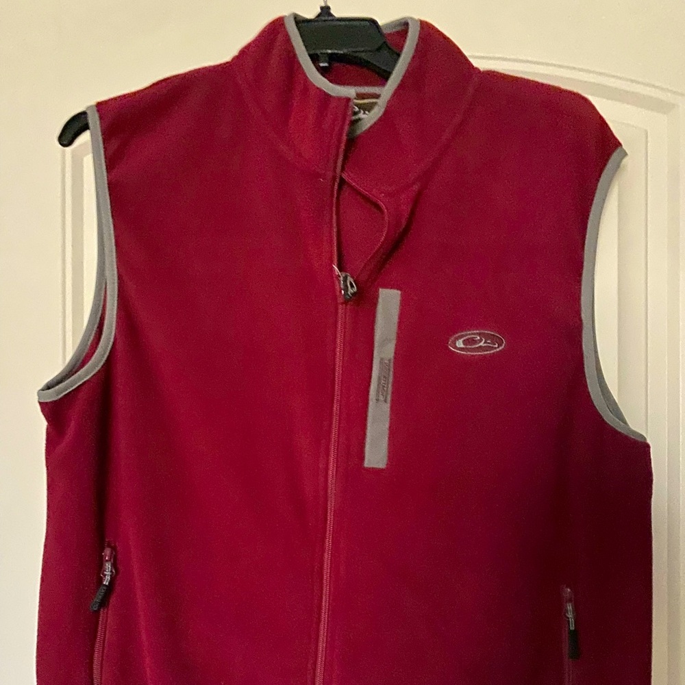 BNWT Drake Vest size large. Non smoking home.